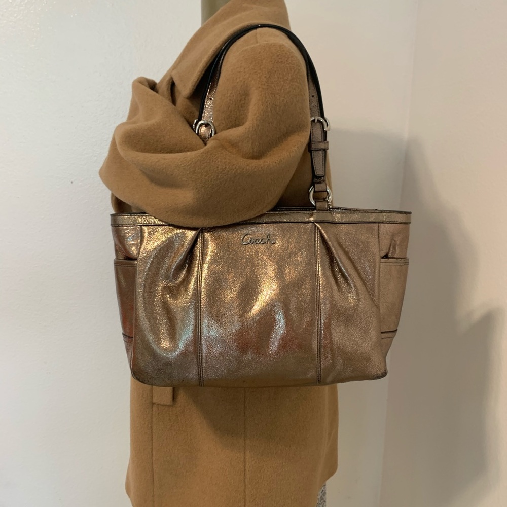 COACH SILVER METALLIC LEATHER SATCHEL/SHOULDER BAG